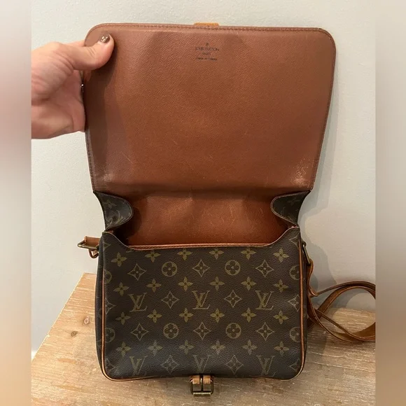 Authentic Louis Vuitton Cartouchiere Handbag Monogram Canvas - Picture 2 of 7